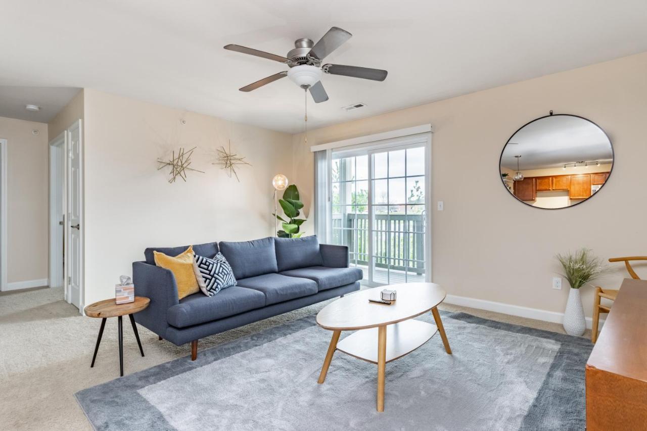 Contemporary Stay In Central Peoria Exterior photo